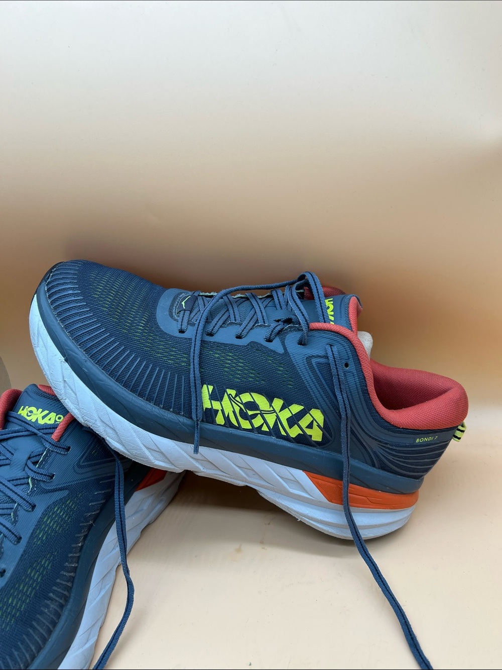 Hoka One One Bondi 7 1110518-RTOS Men's 11 Running Shoes Athletic Sneakers - Picture 2 of 8